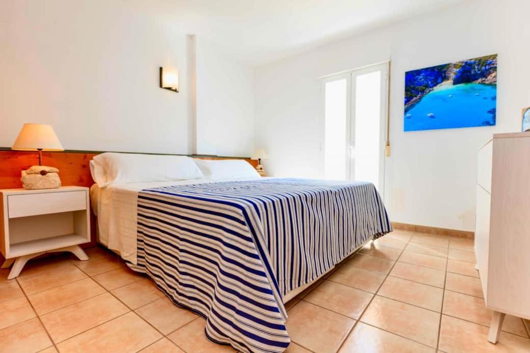 Apartamentos Sa Varadero 3S Con Vista Mare Laterale Es Pujols Esterno foto